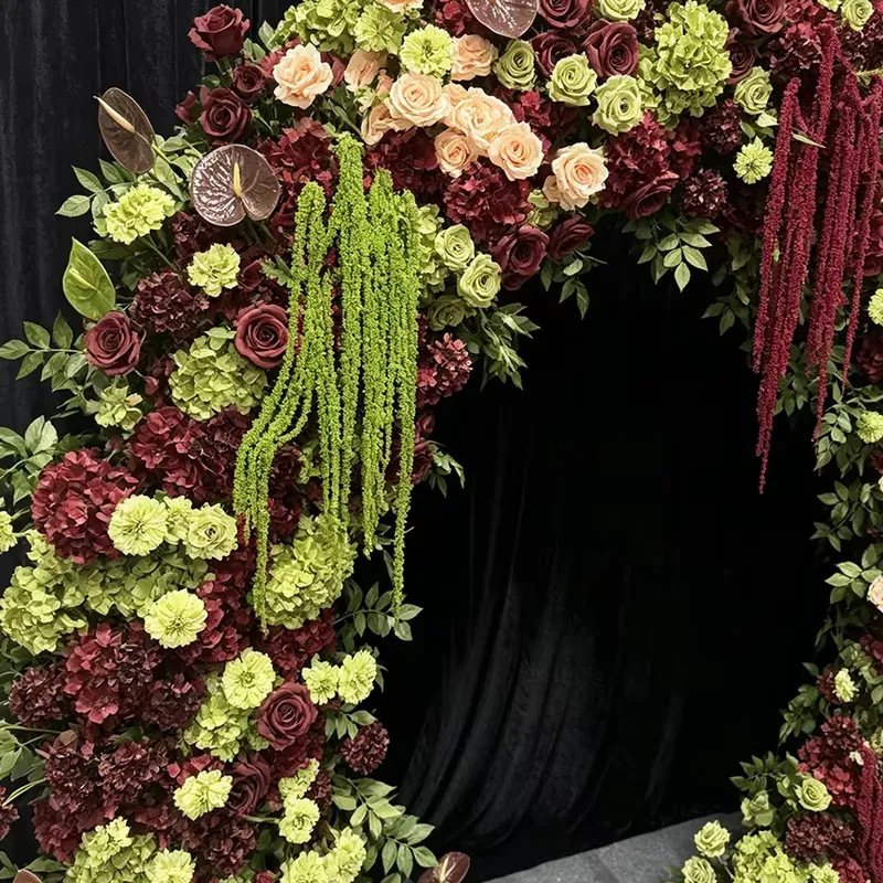 Бордово-зеленая гирлянда с кис – обзор и цена Wedding Arch Flower
