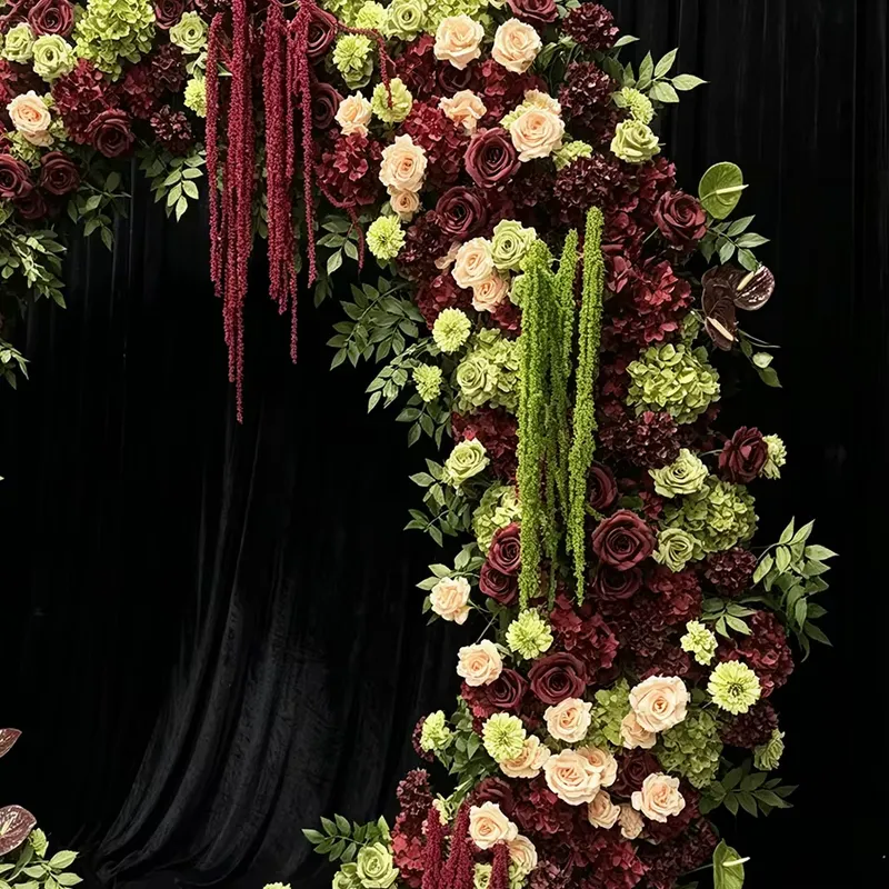 Бордово-зеленая гирлянда с кис – обзор и цена Wedding Arch Flower
